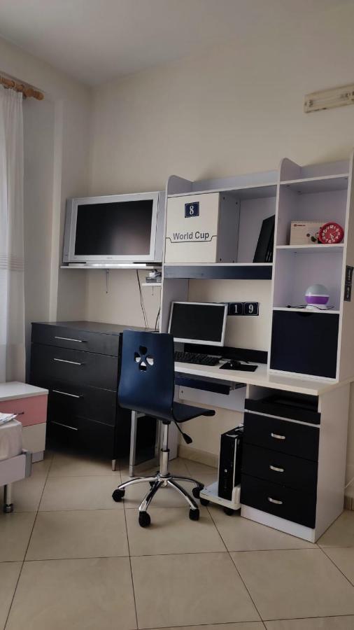 Lolu Apartment Plus Privat Parking Vlorë 외부 사진