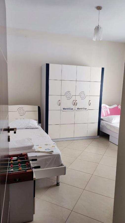 Lolu Apartment Plus Privat Parking Vlorë 외부 사진
