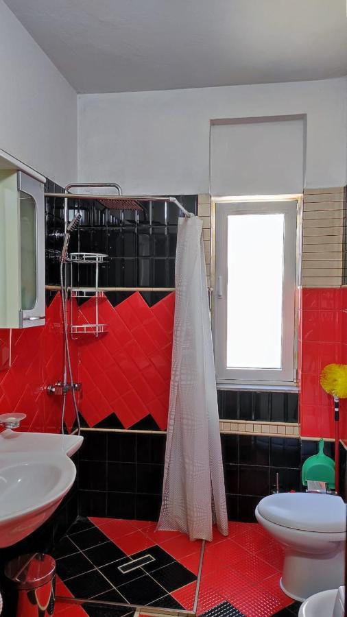 Lolu Apartment Plus Privat Parking Vlorë 외부 사진